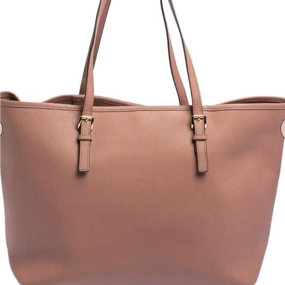 COPY - - Michael Kors Leather Large Jet Set Travel Tote - Picture 4 of 10